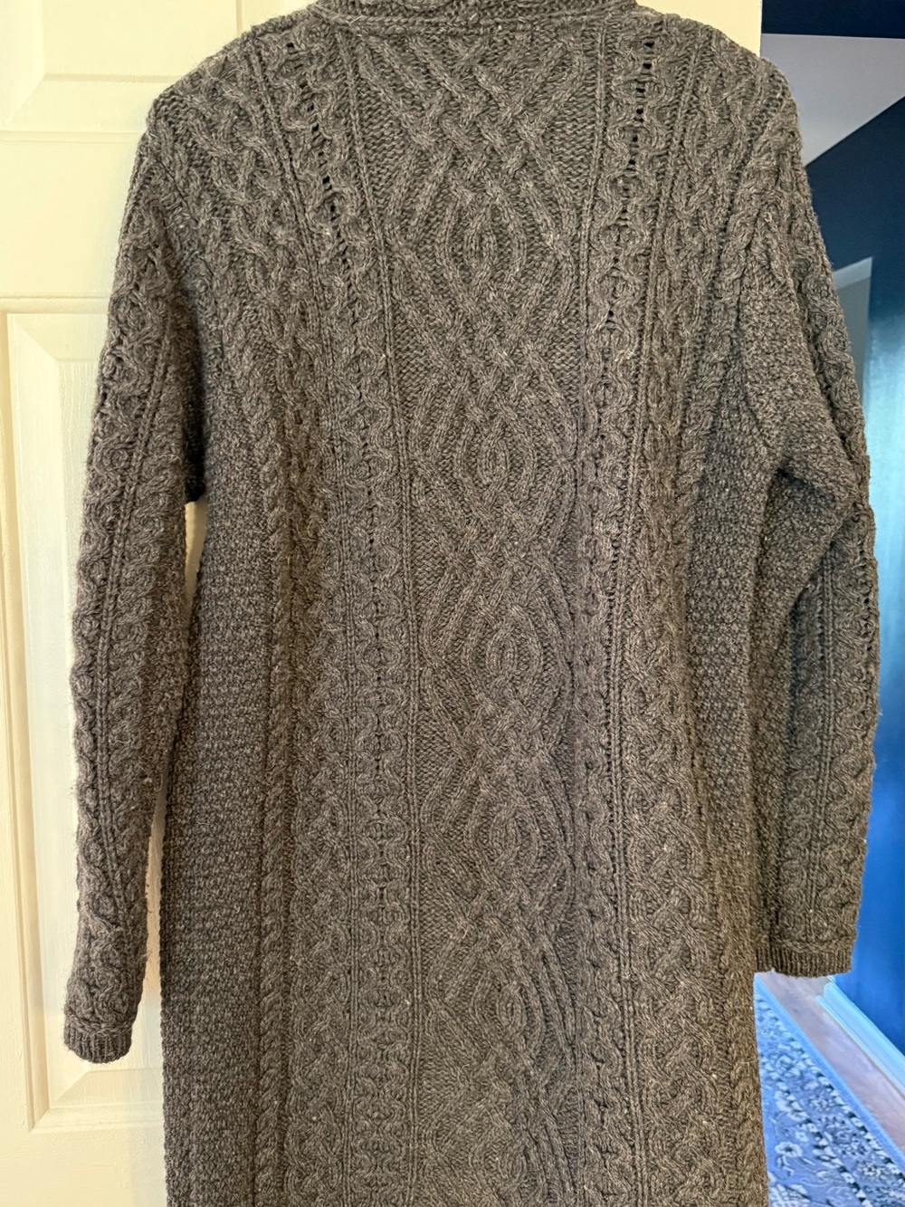 Aran Mór Wool Cable-Knit Button Cardigan - Gray - Picture 3 of 4